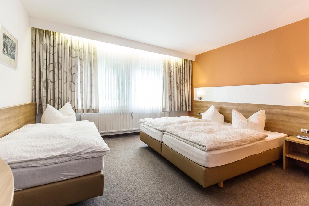 Hotel & Reitsportzentrum Kreuth Heideck エクステリア 写真