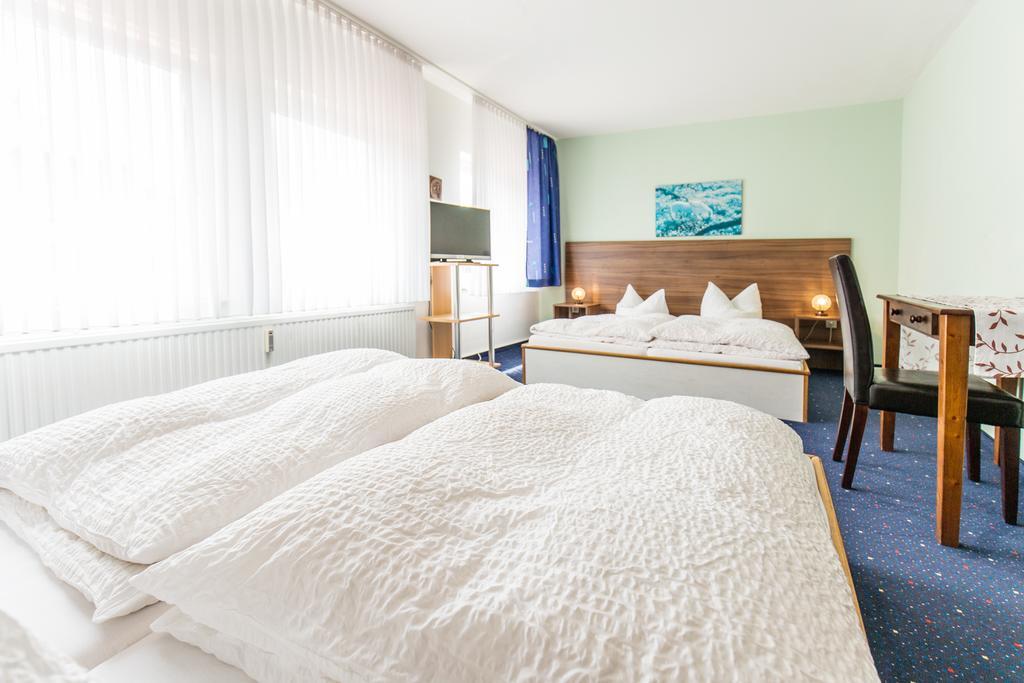 Hotel & Reitsportzentrum Kreuth Heideck エクステリア 写真