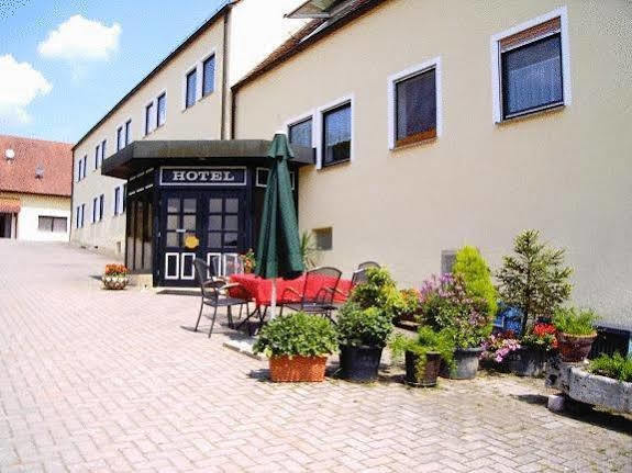 Hotel & Reitsportzentrum Kreuth Heideck エクステリア 写真