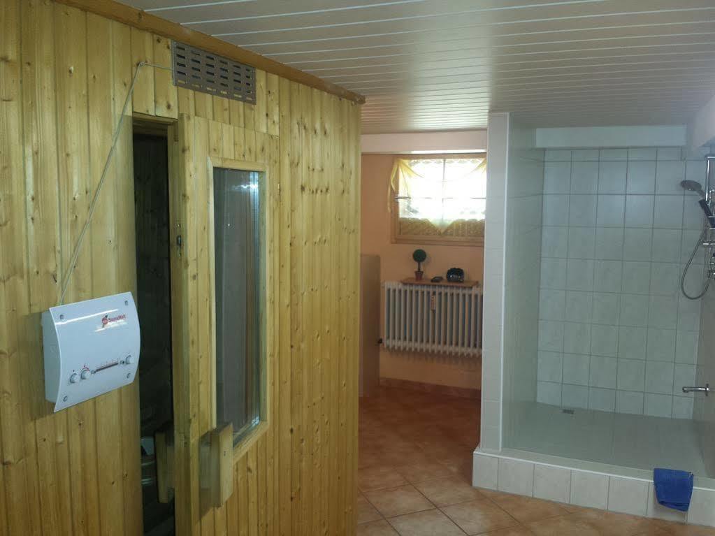 Hotel & Reitsportzentrum Kreuth Heideck エクステリア 写真